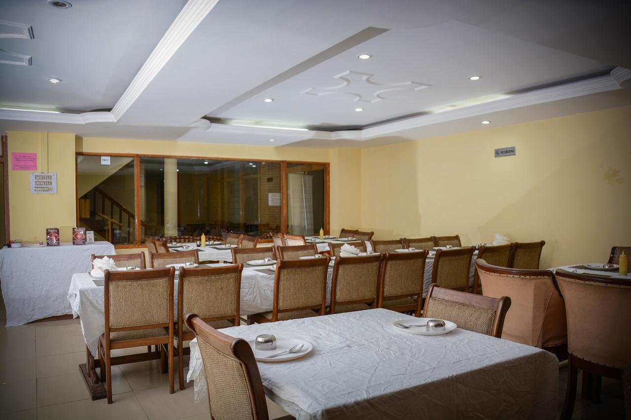Hotel Rajhans Manali Екстериор снимка