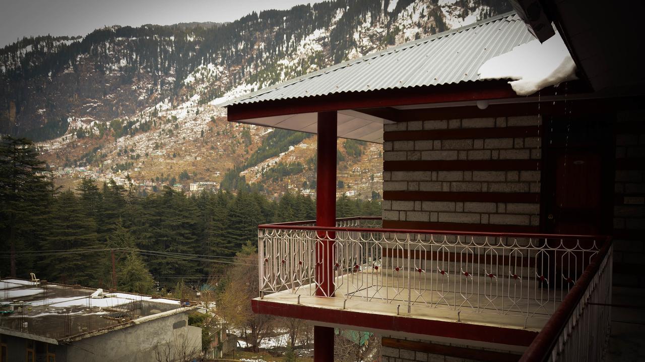 Hotel Rajhans Manali Екстериор снимка