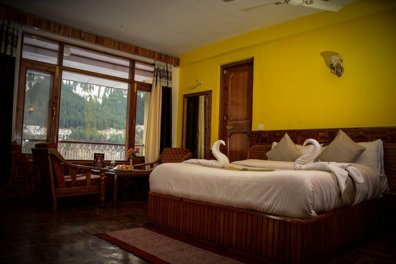 Hotel Rajhans Manali Екстериор снимка